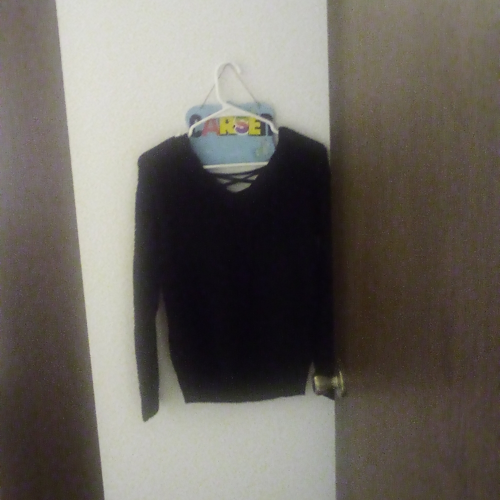 Sweater - Picture 5 of 7